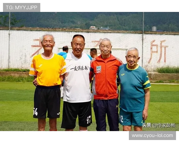 那些与足球球星惊人相似的名人和普通人你知道几个